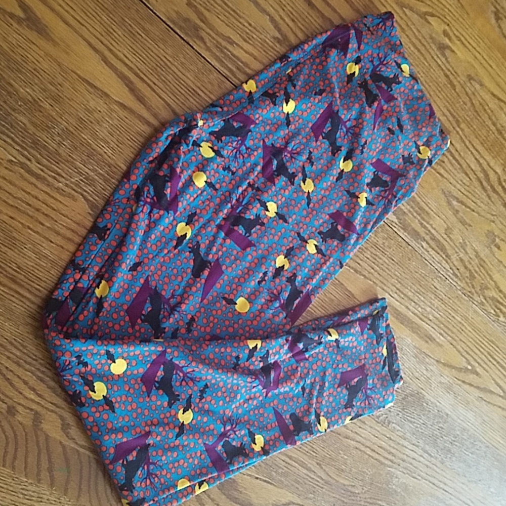 Lularoe halloween leggings. Size TC. NWT